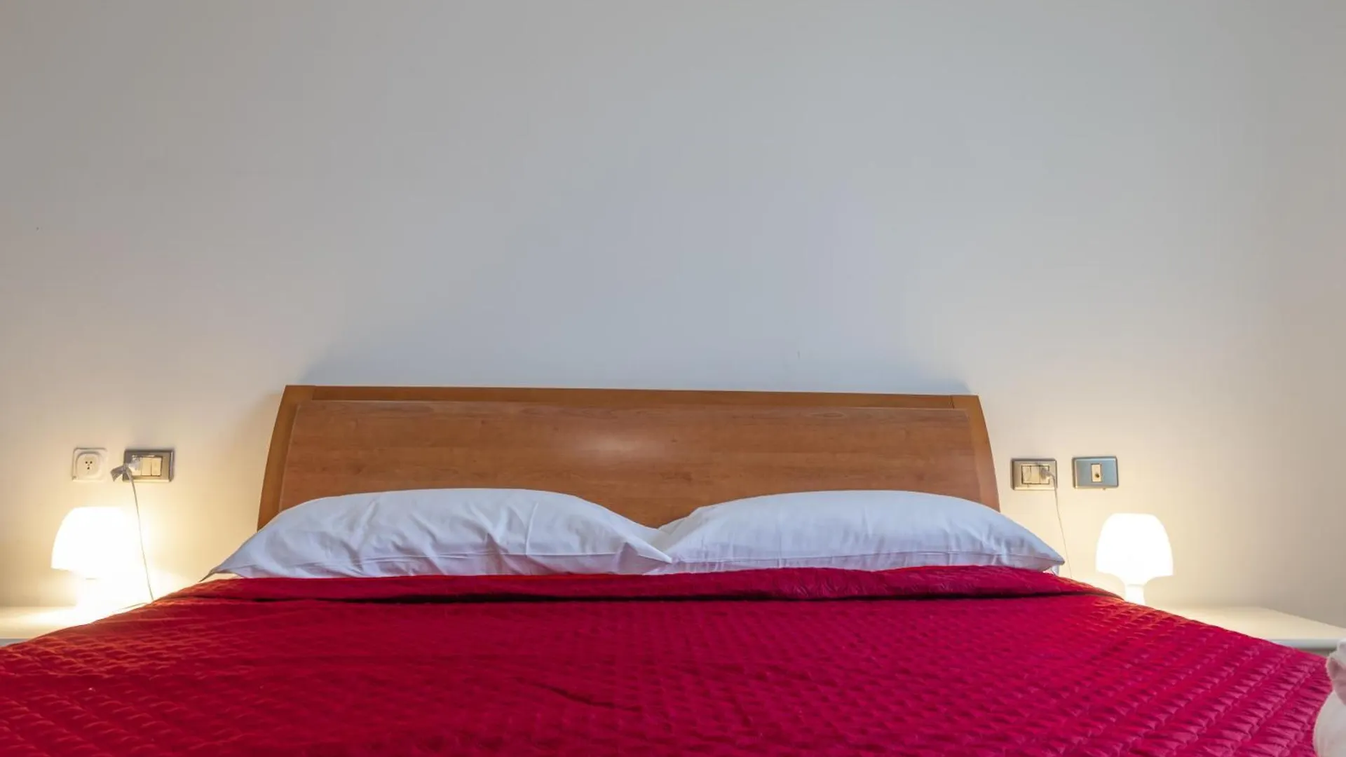 Guest house Residenza Capuano - Affitti Brevi Italia Hotel Modena