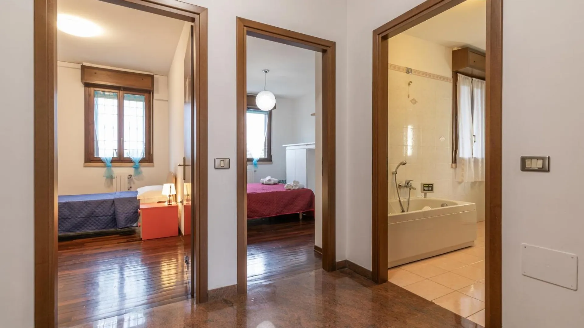 Hotel Residenza Capuano - Affitti Brevi Italia Modena Penzion